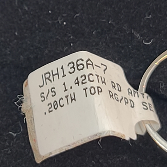 Ring - Picture 3 of 4